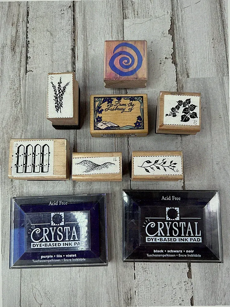 Lot of 7 Miscellaneous Stamps & 2 Dye-Based Ink Pad Craft